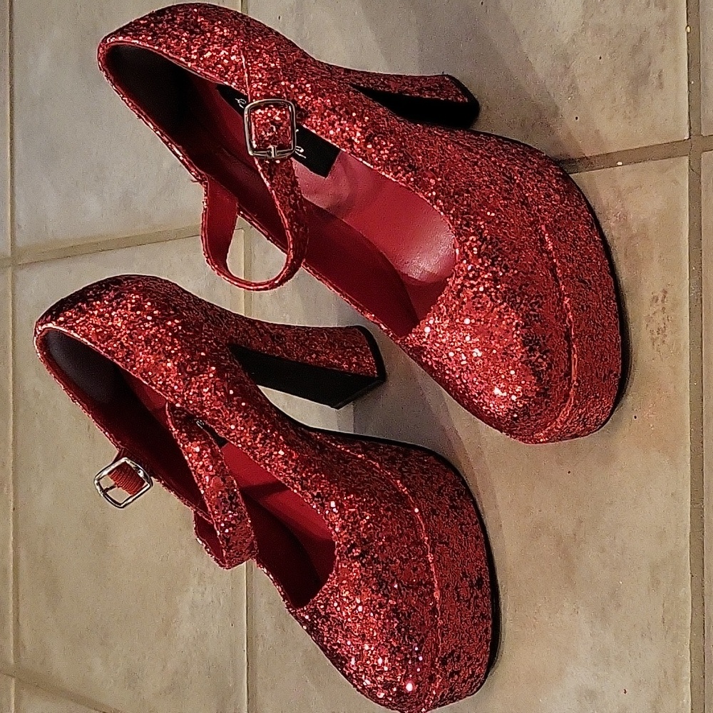 Ellie Women's Dazzling Red Glitter Platform Heels